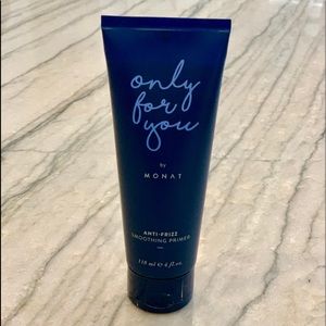 New Monat Anti-Frizz Smoothing Primer